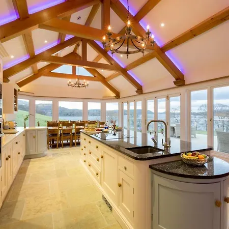 Villa Howtown Sleeps 12 Watermillock